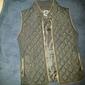 Light vest